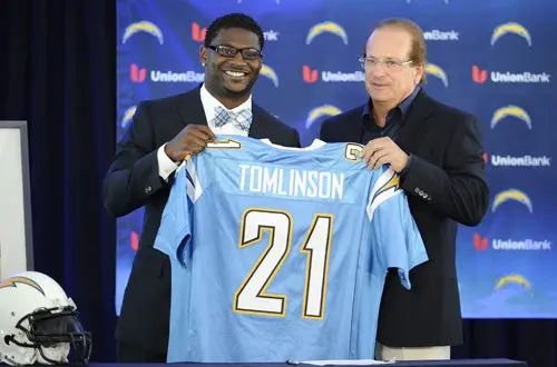 'Debo hacerme a un lado': Tomlinson