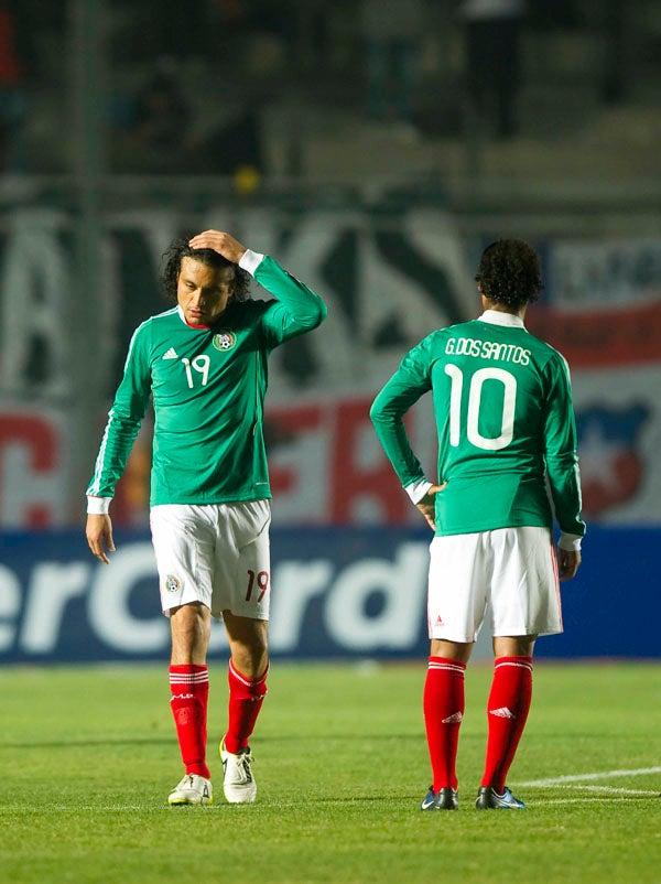 Los jugadores no ocultaron su frustración. FOTO: CÉSAR VICUÑA