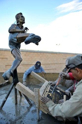 La estatua se presentará previo al México-Brasil (FOTO: DANIEL GÁMEZ)
