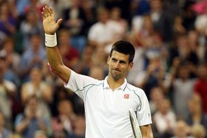 Avanza Djokovic por triple 6-4