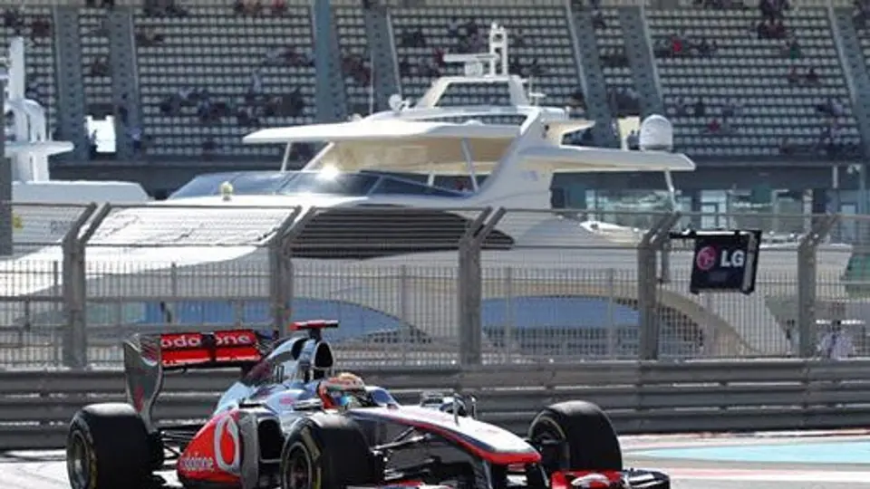 Checo, undécimo en segunda práctica de Abu Dhabi