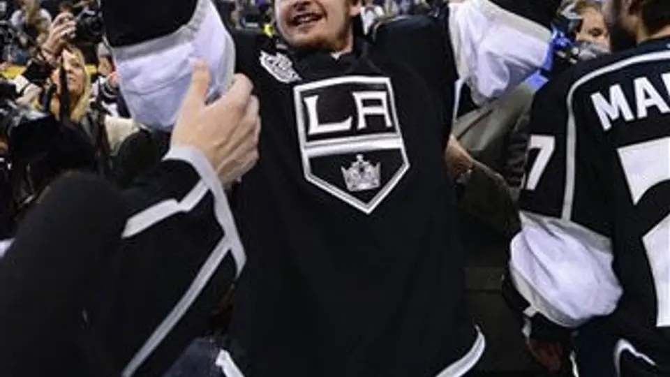 Kings se alzan con la Stanley Cup