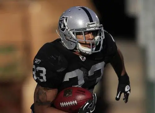 Branch alcanzó un acuerdo con Raiders