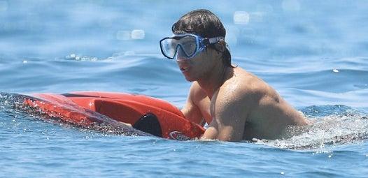Nadal recarga pilas en las playas de Ibiza. (FOTO: CORTESÍA DAILY MAIL)