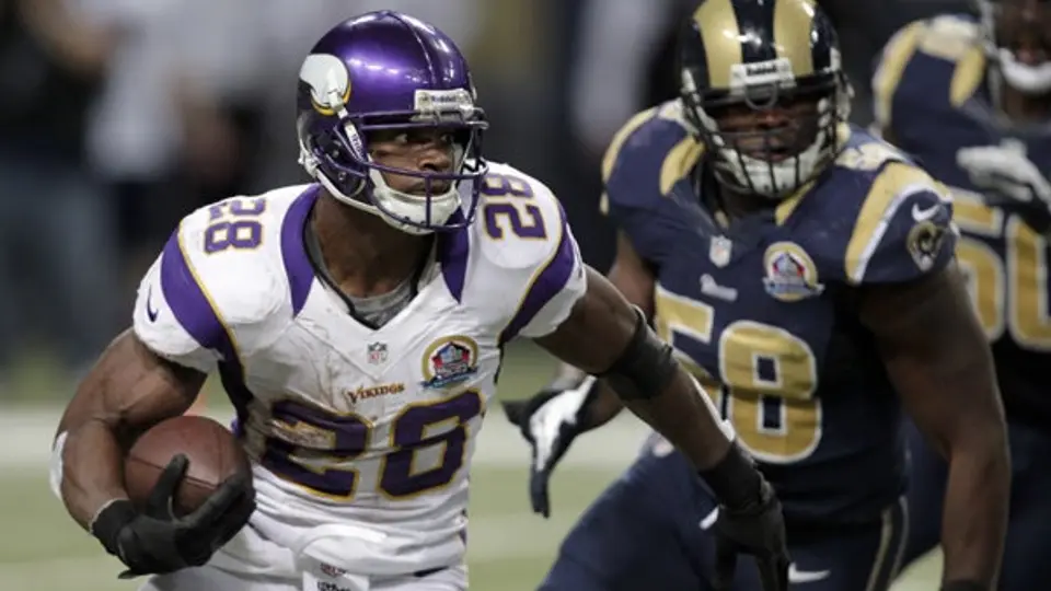 Peterson continúa en plan grande y da victoria a Minnesota