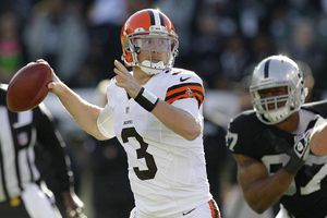 Cafés obtienen su primera victoria de visitante ante Raiders