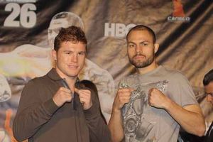 Canelo y Cintrón, sin problemas en la báscula