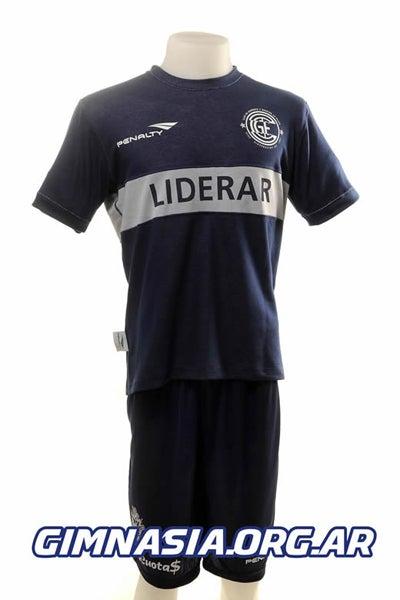Al voltear la playera se obtiene la de visitante l INTERNET