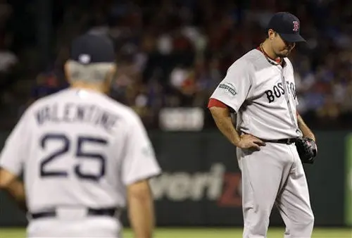 Mala noche para Beckett en derrota de Medias Rojas