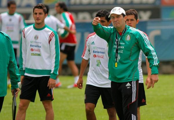 José Manuel de la Torre dirigió el entrenamiento del Tri | CIRO GUTIÉRREZ