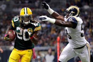 Rodgers lidera victoria de Green Bay sobre San Luis