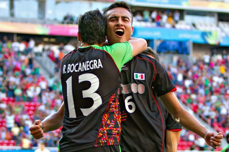 Zavala en pleno festejo tras marcar contra Uruguay. FOTO: MEXSPORT