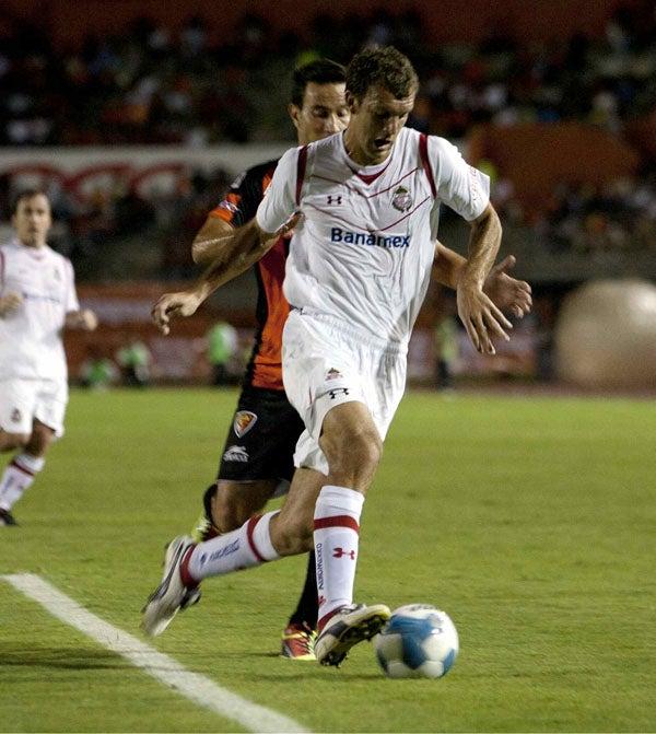 Toluca y Jaguares se anularon en el terreno de juego. FOTO: MEXSPORT