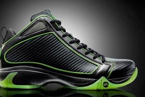 NBA prohibirá usar tenis que aumentan el salto