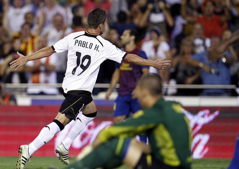 Valencia abrió el marcador y se apresuró a tomar el control del encuentro. FOTO: EFE