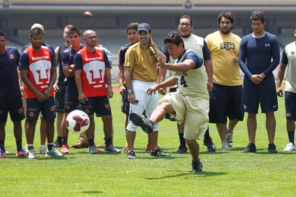 Jugadores de los Dorados tiraron algunos penales con equipo de futbol | DANIEL GÁMEZ