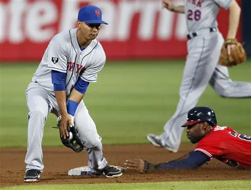 Mets caen ante Bravos