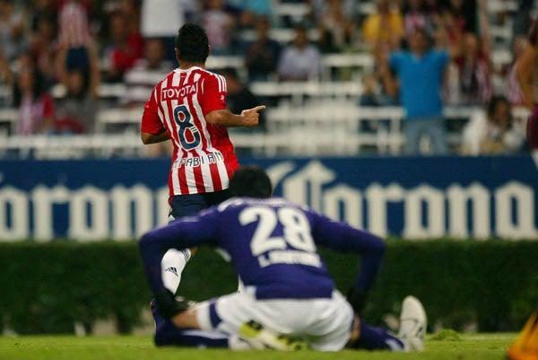 Marco Fabián marcó tres goles. FOTO: JORGE BARAJAS
