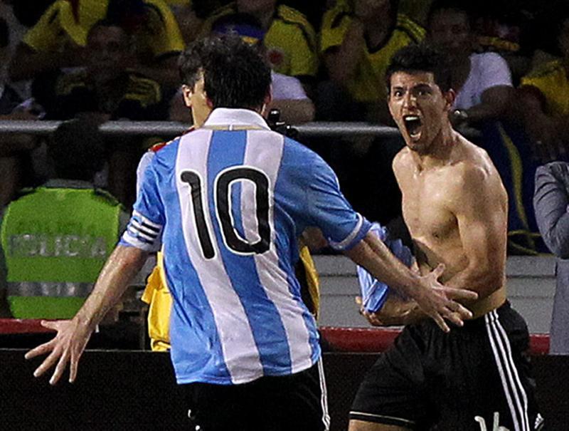 Messi por fin reacciona con la de Argentina. FOTO: EFE