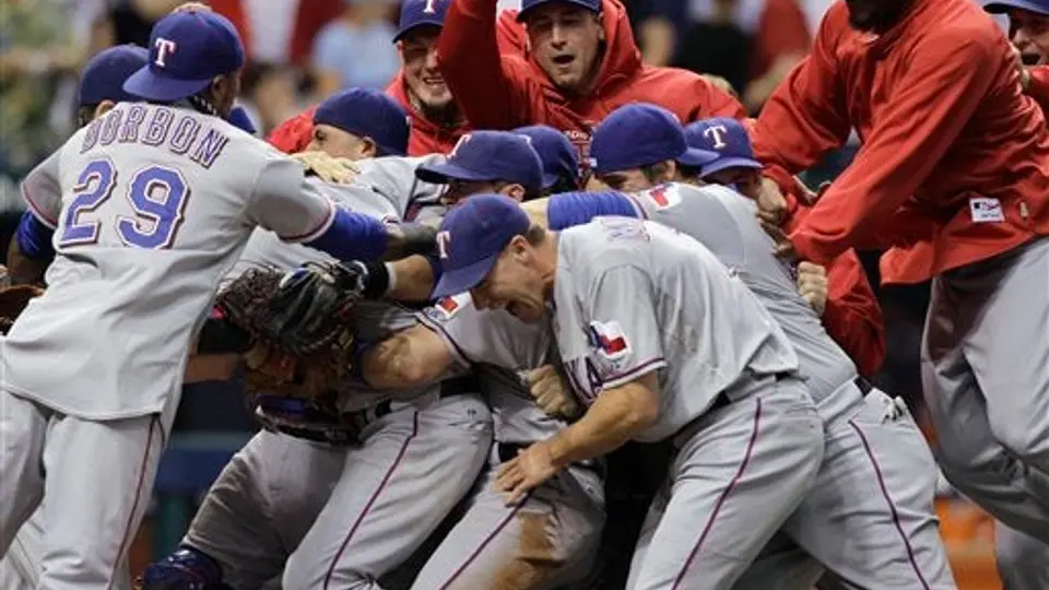 Rangers vence a Rays y va por el Campeonato de la Americana
