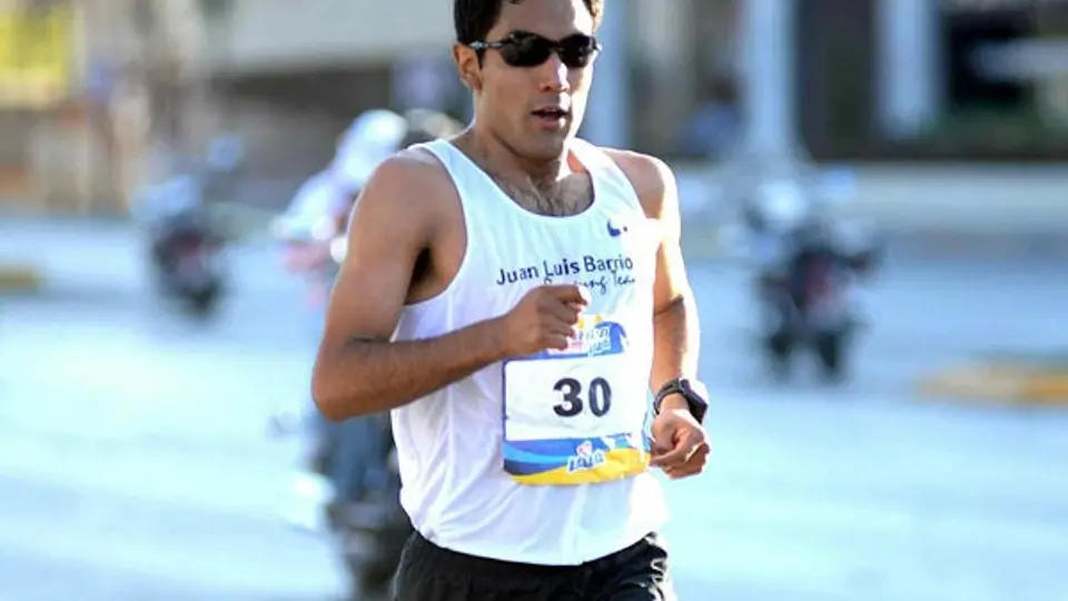 Juan Luis Barrios se cuela a la Final de los 5000mts