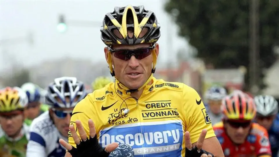 Oakley abandona patrocinio a Lance Armstrong