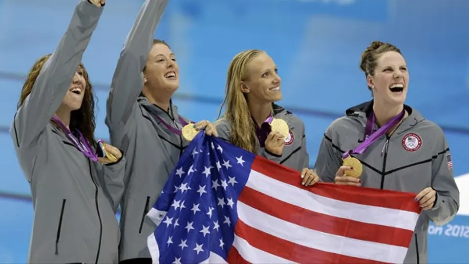 Estados Unidos suma Oro y récord olímpico en 4x200 libre