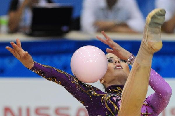 La mexicana fue la mejor en la rutina de pelota. FOTO: EVA BECERRA
