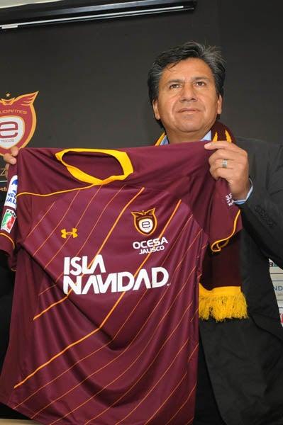 Arias es presentado como el nuevo director técnico de Estudiantes, tras la salida de Chelís. FOTO: EVA BECERRA