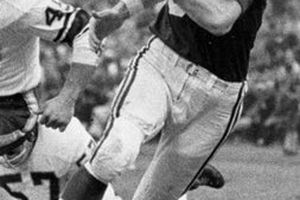 Raymond Berry será homenajeado en el Super Bowl