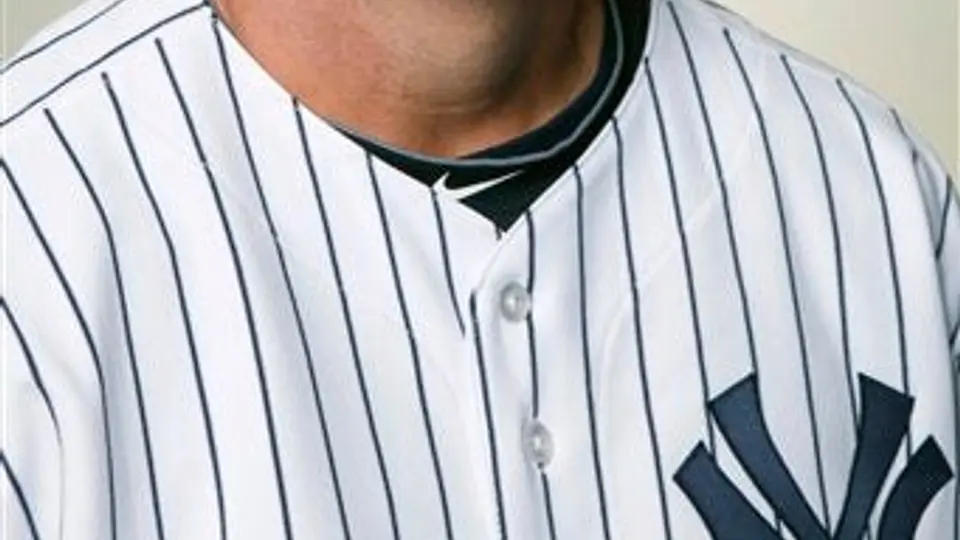 Yanquis comienza limpia y despide a coach de pitcheo