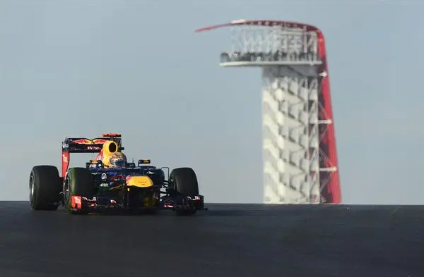 Vettel se queda con la 'pole' en Estados Unidos