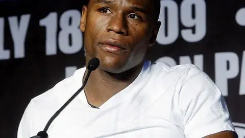 Mayweather se declarará culpable por violencia doméstica