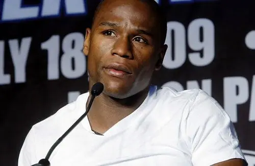 Mayweather se declarará culpable por violencia doméstica
