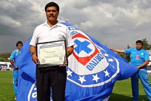 Ignacio Flores pasó toda una vida con Cruz Azul | MEXSPORT