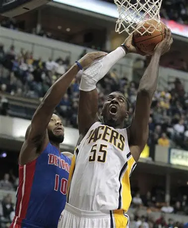 Hibbert guía a Indiana a la victoria 91-79 sobre Detroit