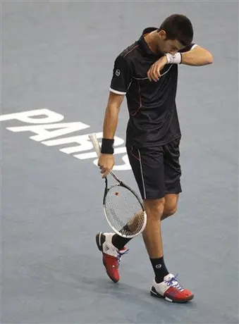 Djokovic se retira del Masters de París