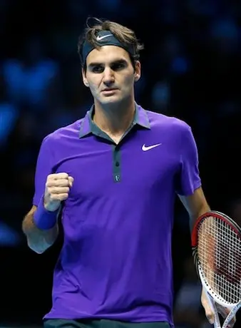 Federer abre su participación en Londres con victoria