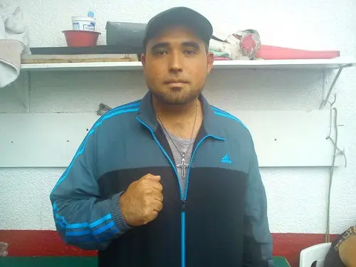 Preparador de Márquez demandará a Roach por difamación