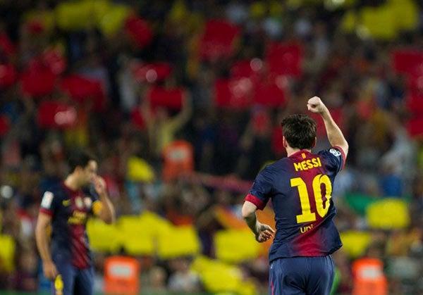 Lionel Messi festeja uno de sus tantos ante los merengues | EFE