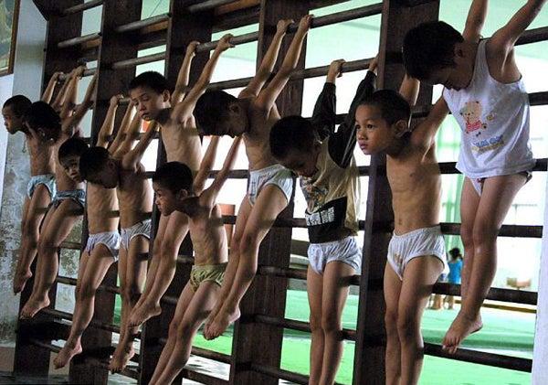 China comienza a entrenar a su deportistas a temprana edad | DAYLI MAIL