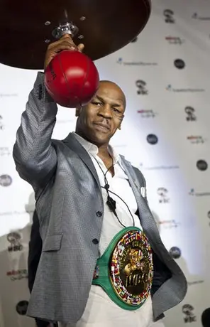 Mike Tyson reconoció superioridad de Muhammad Alí