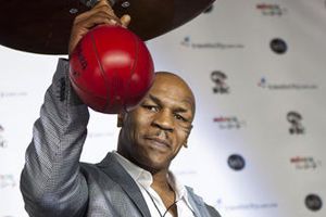 Mike Tyson reconoció superioridad de Muhammad Alí