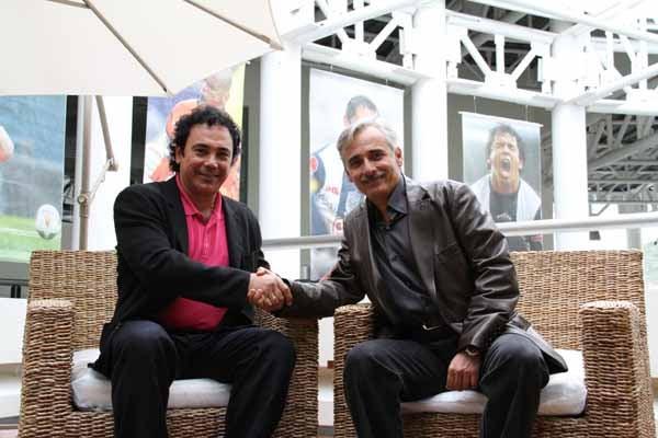 Jesús Martínez encabezó el recorrido e hizo las paces con Hugo Sánchez. FOTO: CLUB PACHUCA
