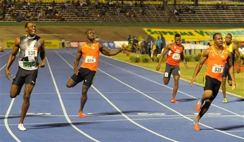 Blake derrota a Bolt, ahora en 200 m