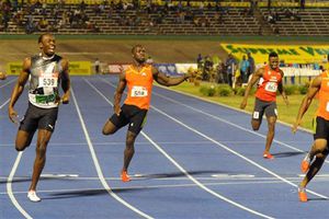 Blake derrota a Bolt, ahora en 200 m