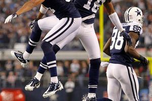 Dallas vence 20-19 a Delfines con un gol de campo