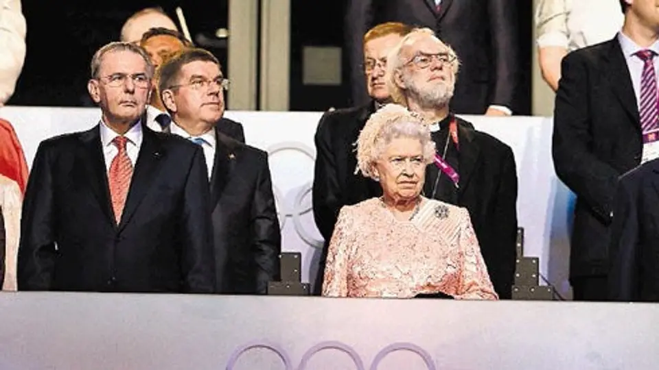 La Reina Isabel no asistirá a la Clausura de JO