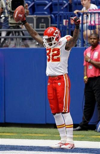 Dwayne Bowe touchdown contra Indianápolis. FOTO: AP