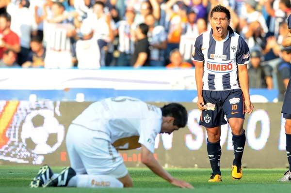 Osvaldo Martinez anota para Rayados al minuto 11 (FOTO: HÉCTOR CARBAJAL)